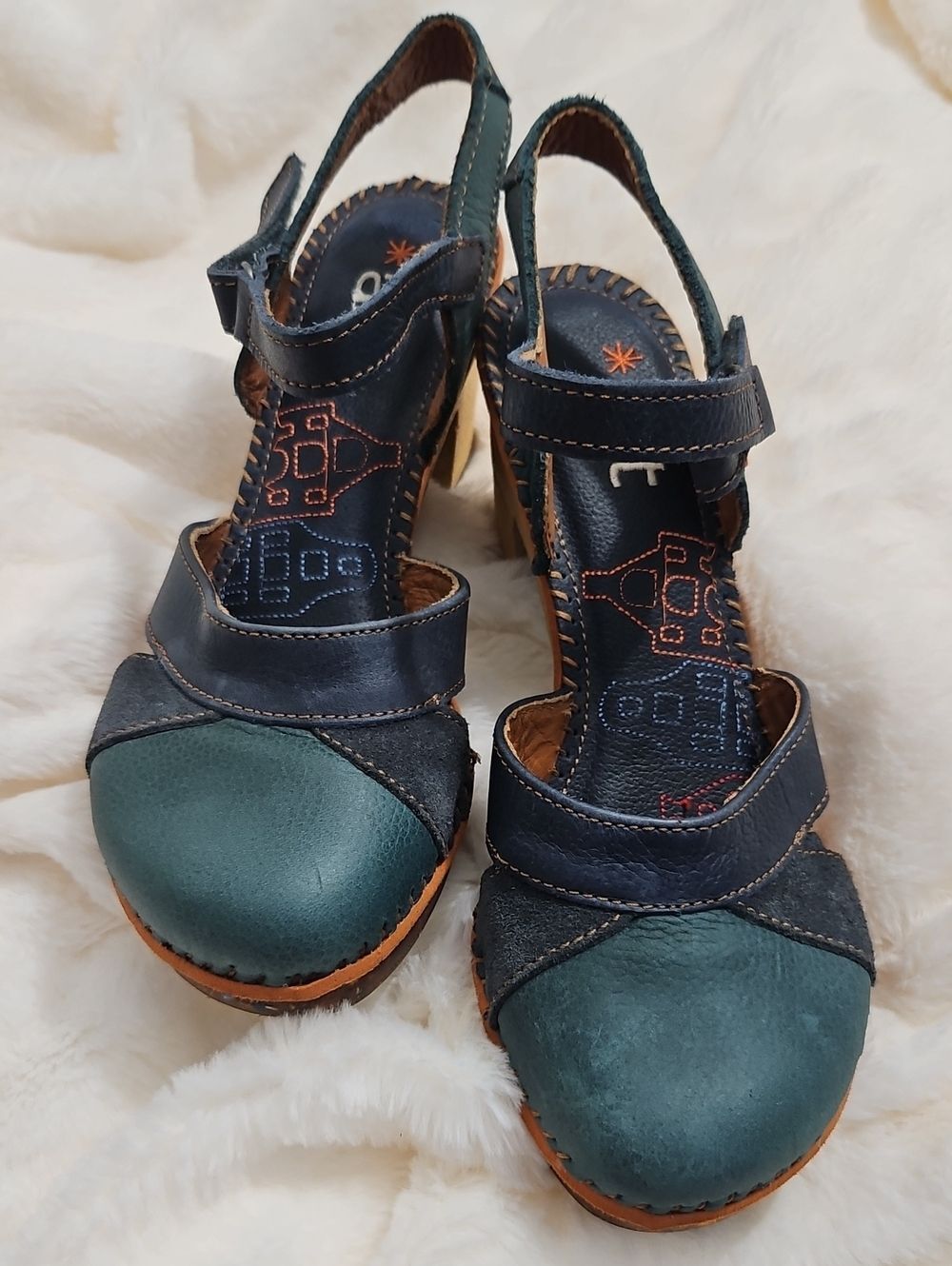 The Art Company Amsterdam Leather Wooden Heel Sandals - Size 39